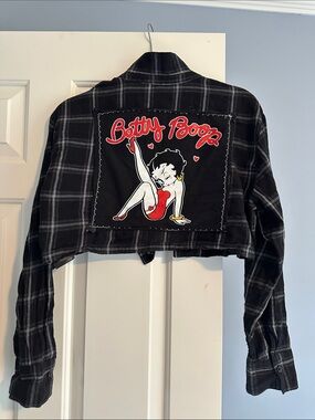 Handmade (local artist) Betty Boop Patch Cropped Button-Up